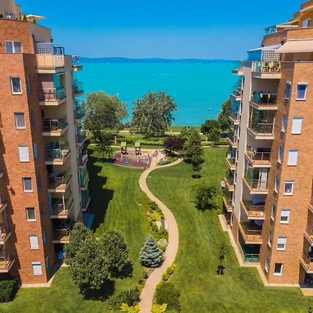 Myflat Solaris Family Apartment *